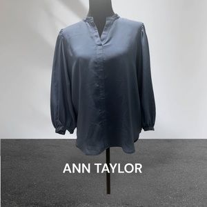 ANN TAYLOR SIZE M, Long Sleeve, Blue blouse.